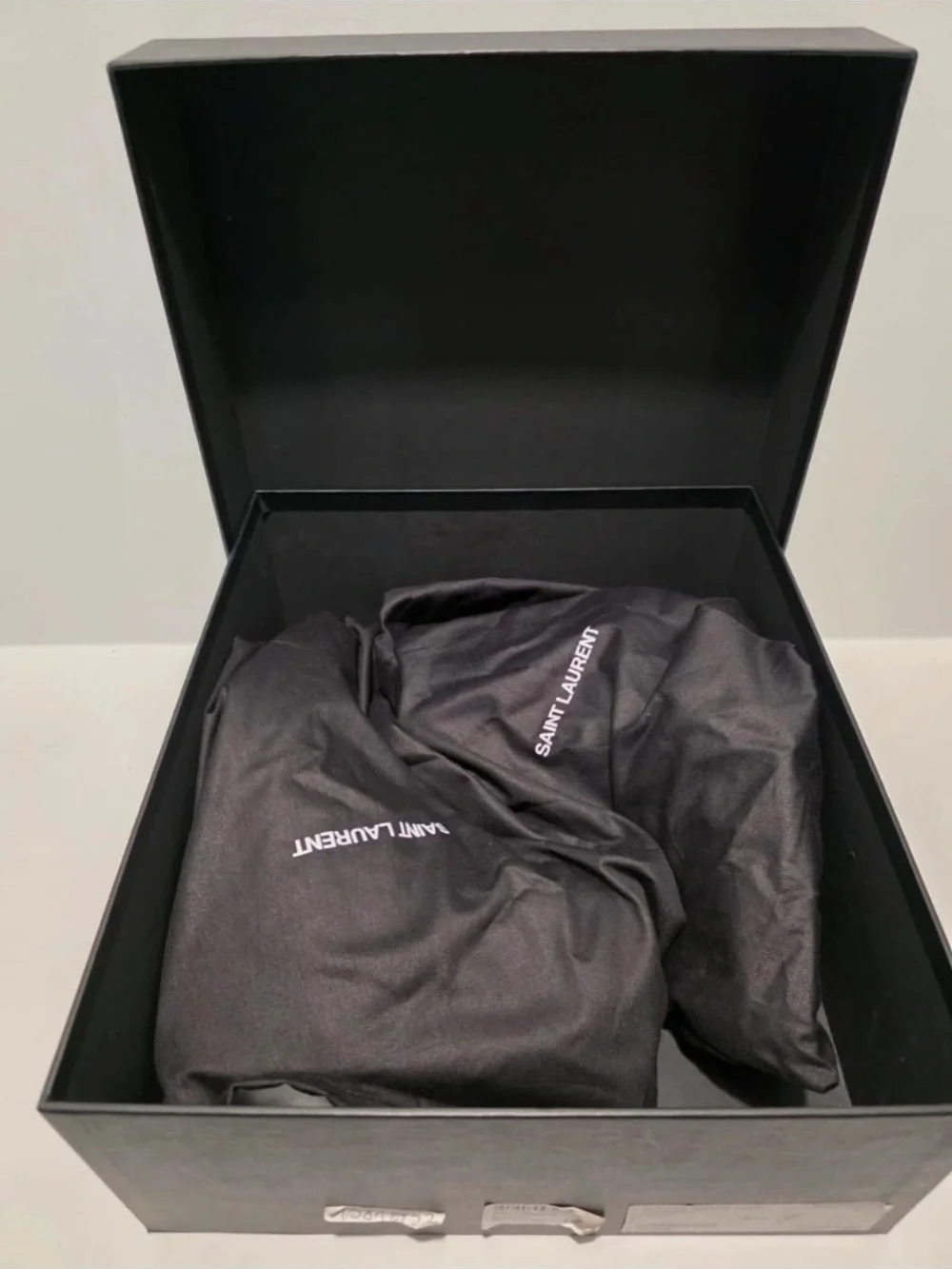 Saint Laurent classic saint